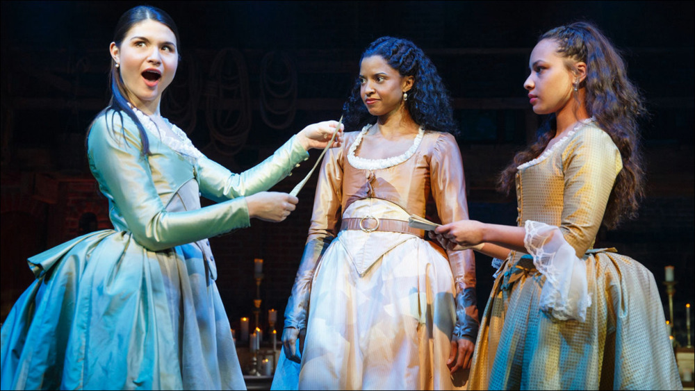 Philippa Soo singing "Helpless" to Renée Elise Goldsberry and Jasmine Cephas Jones in Hamilton. 